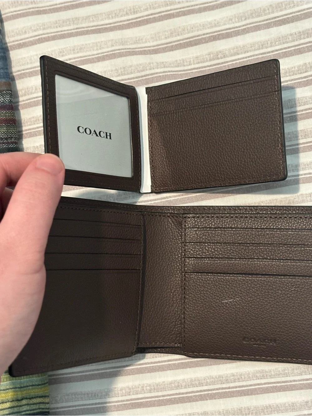 Coach wallet style